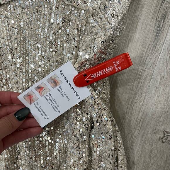 IEENA FOR MAC DUGGAL 26598 V Neck Sequined V Neck Wrap Waist Gown Nude 0 NEW - Picture 8 of 10